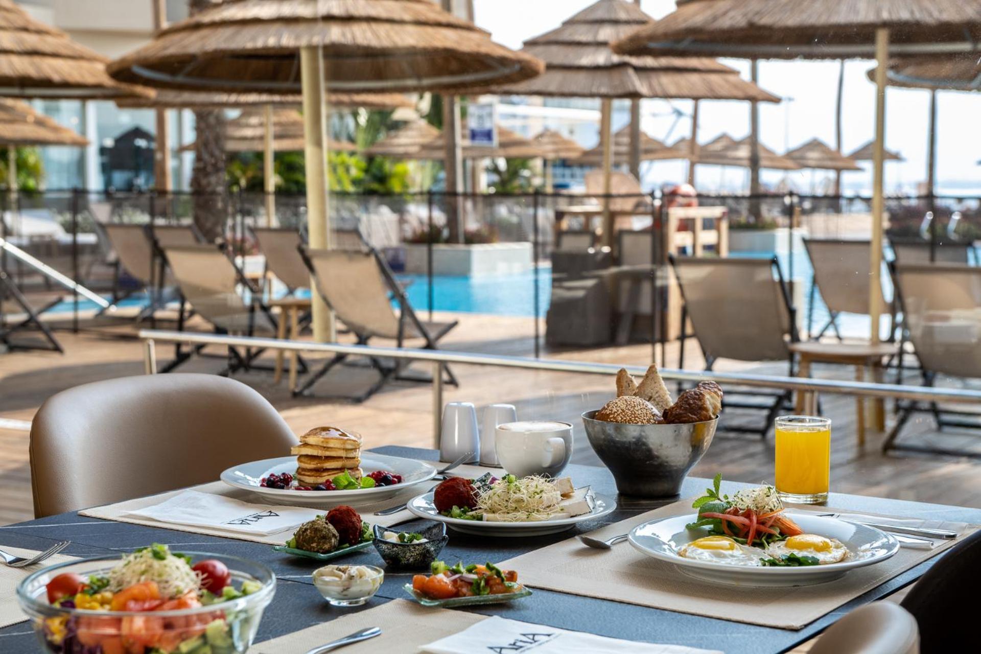 Hotel Aria Ejlat Exteriér fotografie A buffet at a hotel